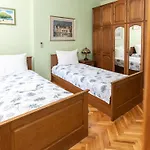 Casa Radha Bella *
