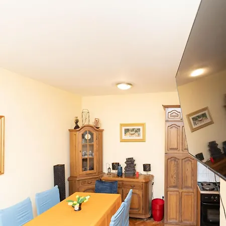 Casa Radha Bella *