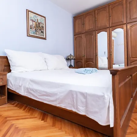 بيت للعطل Casa Radha Bella