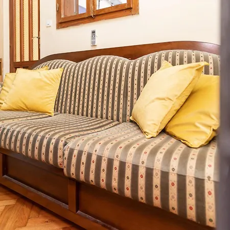 Casa Radha Bella *