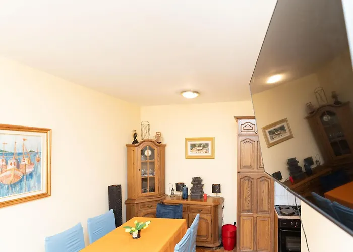 Casa Radha Bella *